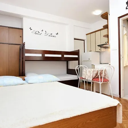 Razanj 10373a Daire Rogoznica (Sibenik-Knin)