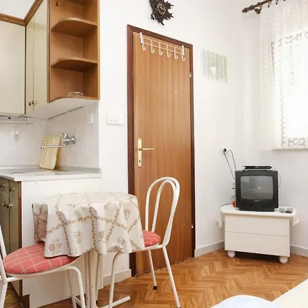 Razanj 10373a Διαμέρισμα