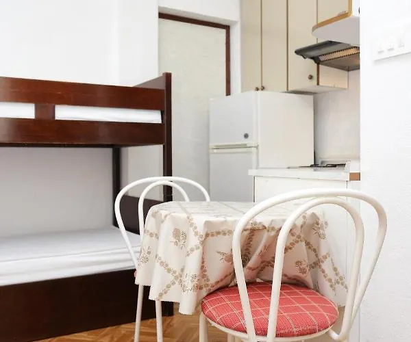 Razanj 10373a * Rogoznica (Sibenik-Knin)